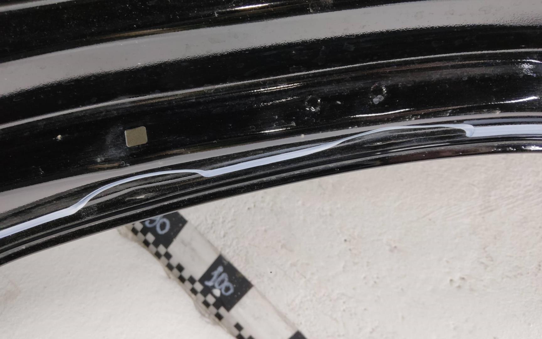 Дверь задняя правая