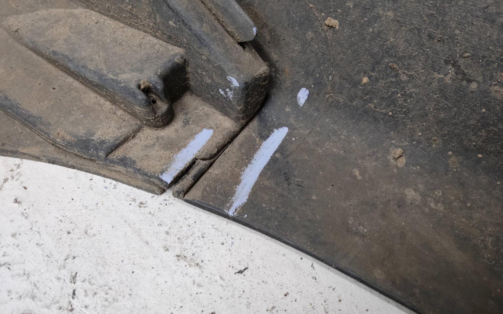 Бампер задний