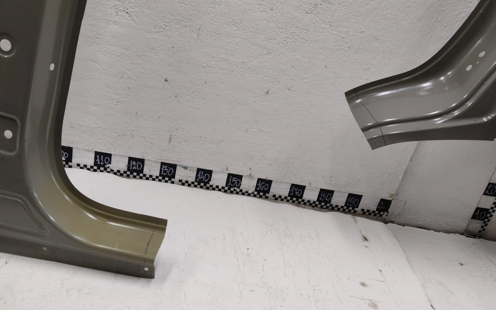 Кузовной элемент