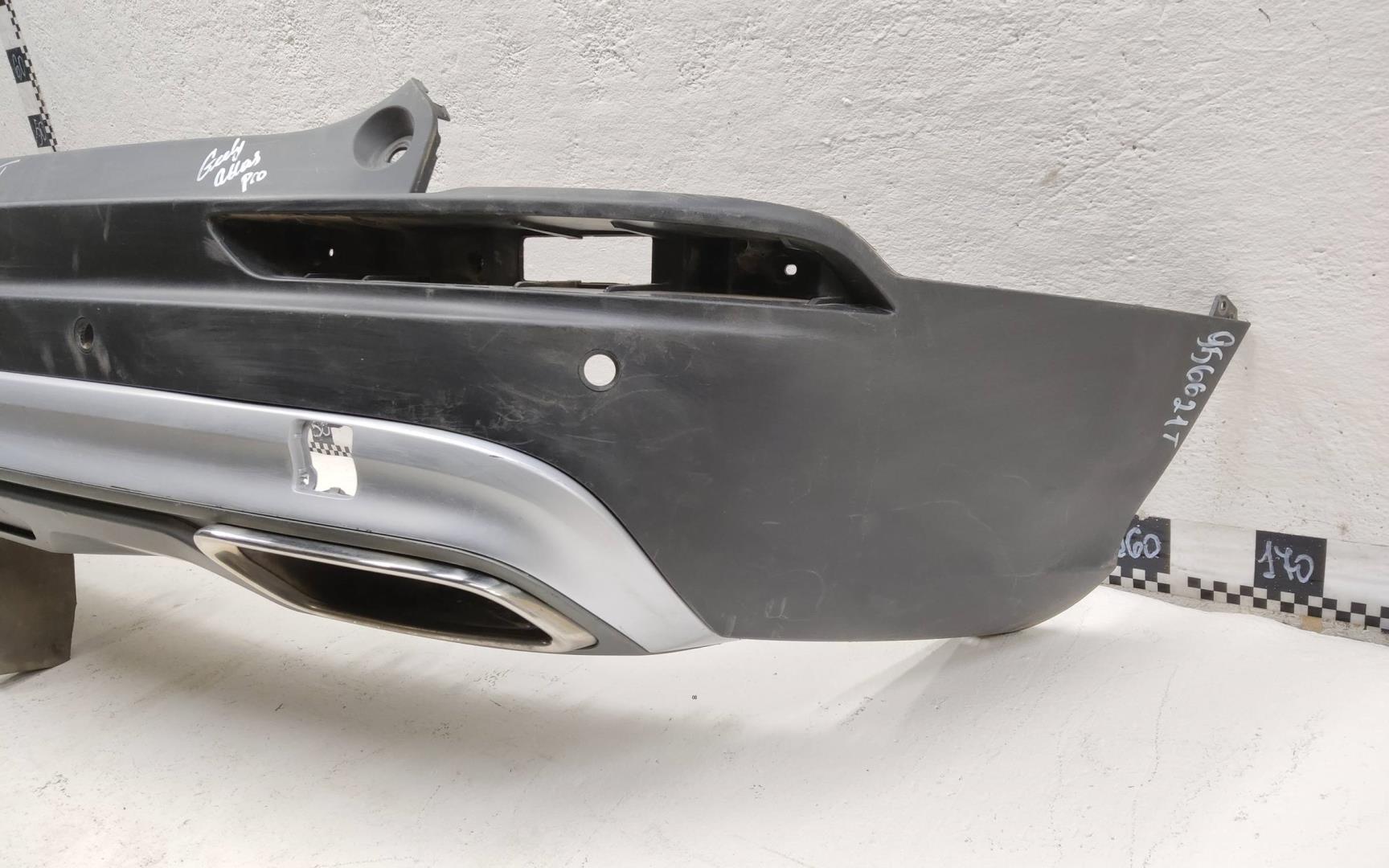 Бампер задний