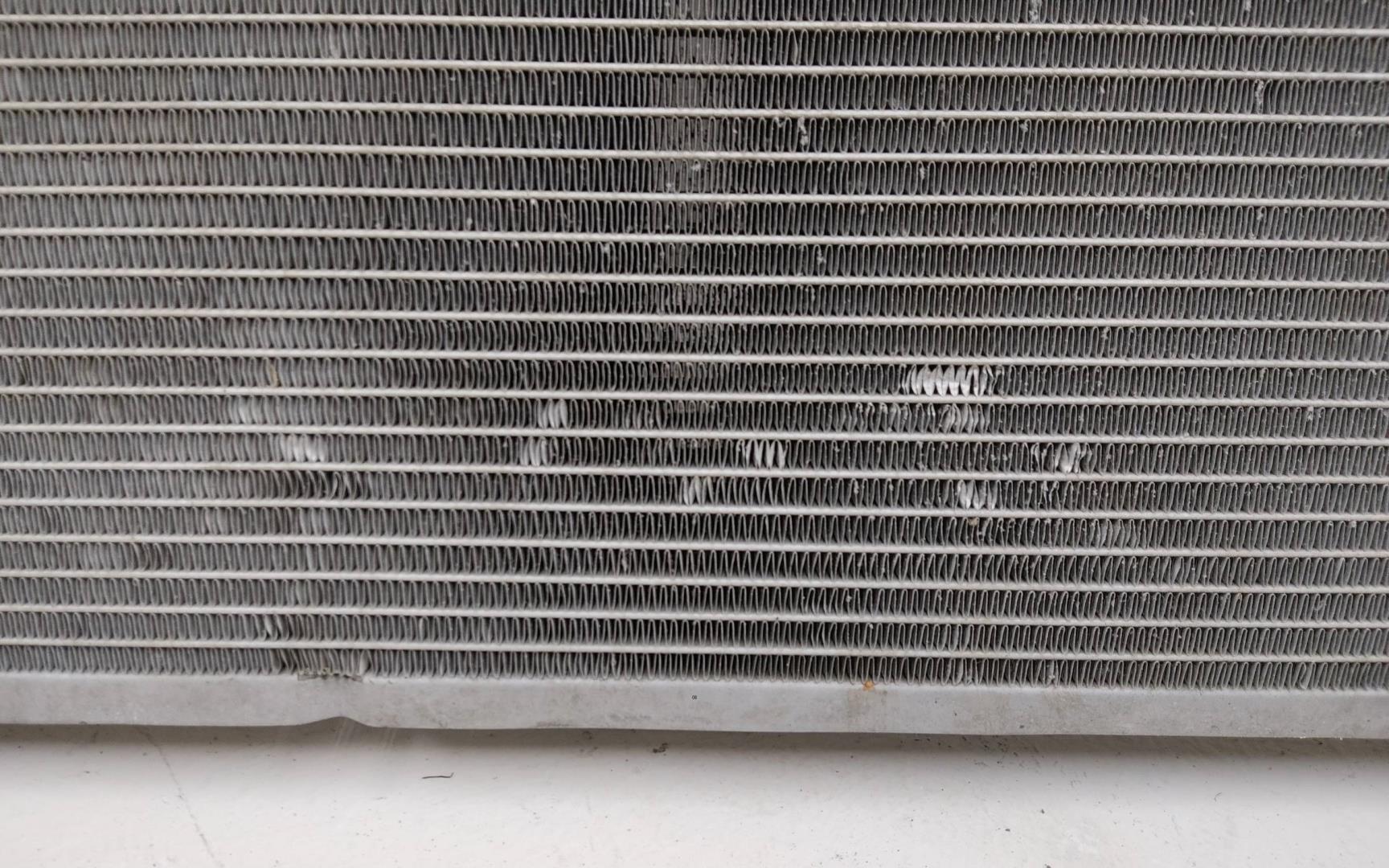 Радиатор охлаждения двигателя основной