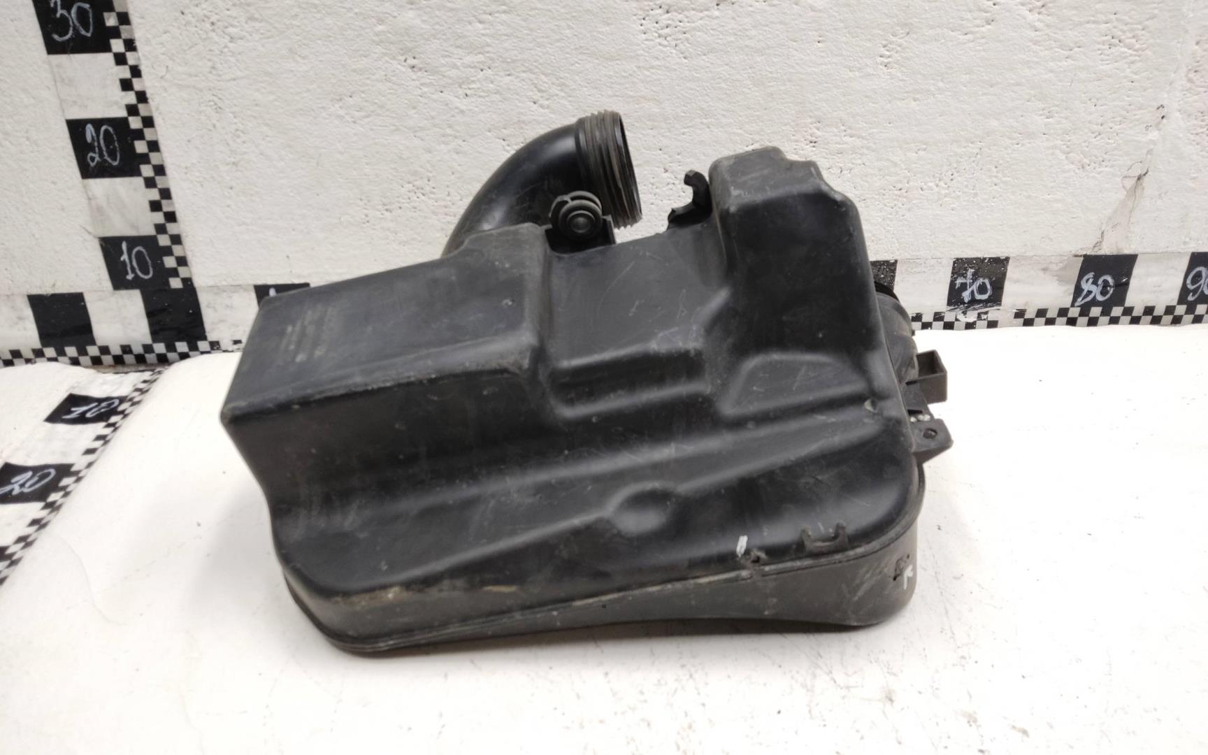 Резонатор воздушного фильтра