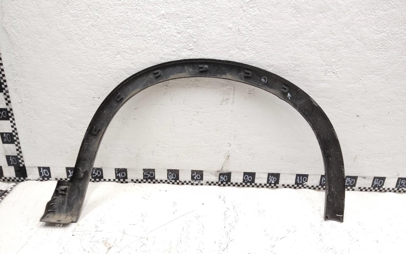 Накладка переднего крыла левого