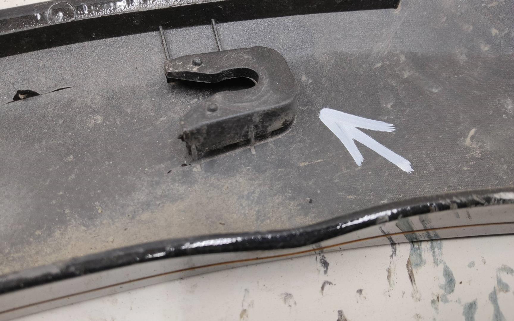 Накладка переднего крыла левого