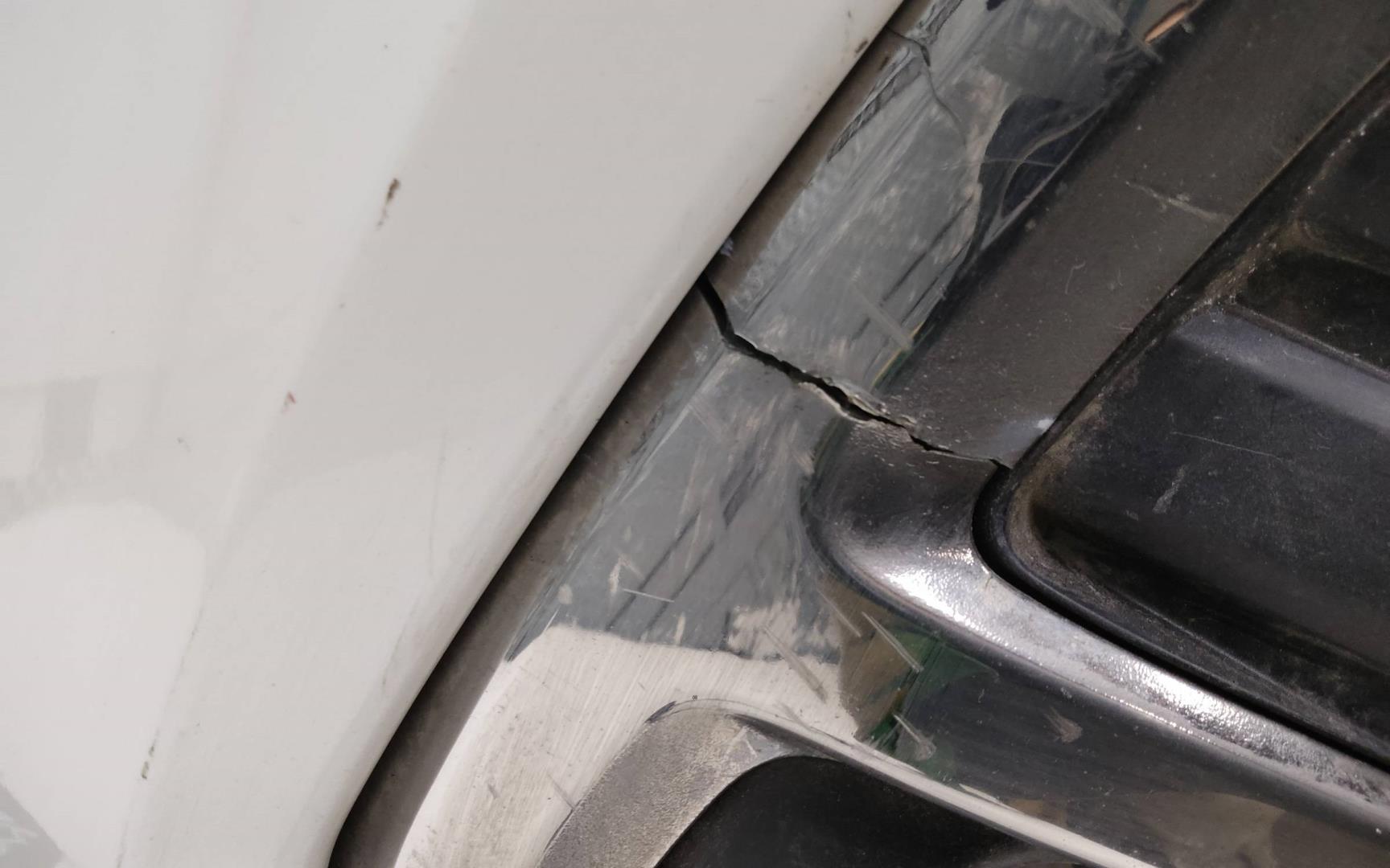 Бампер передний