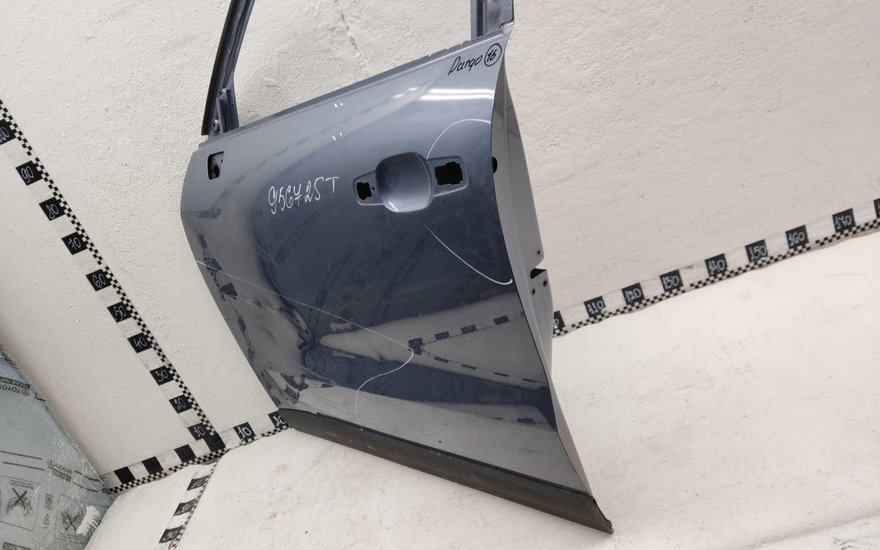 Дверь передняя левая