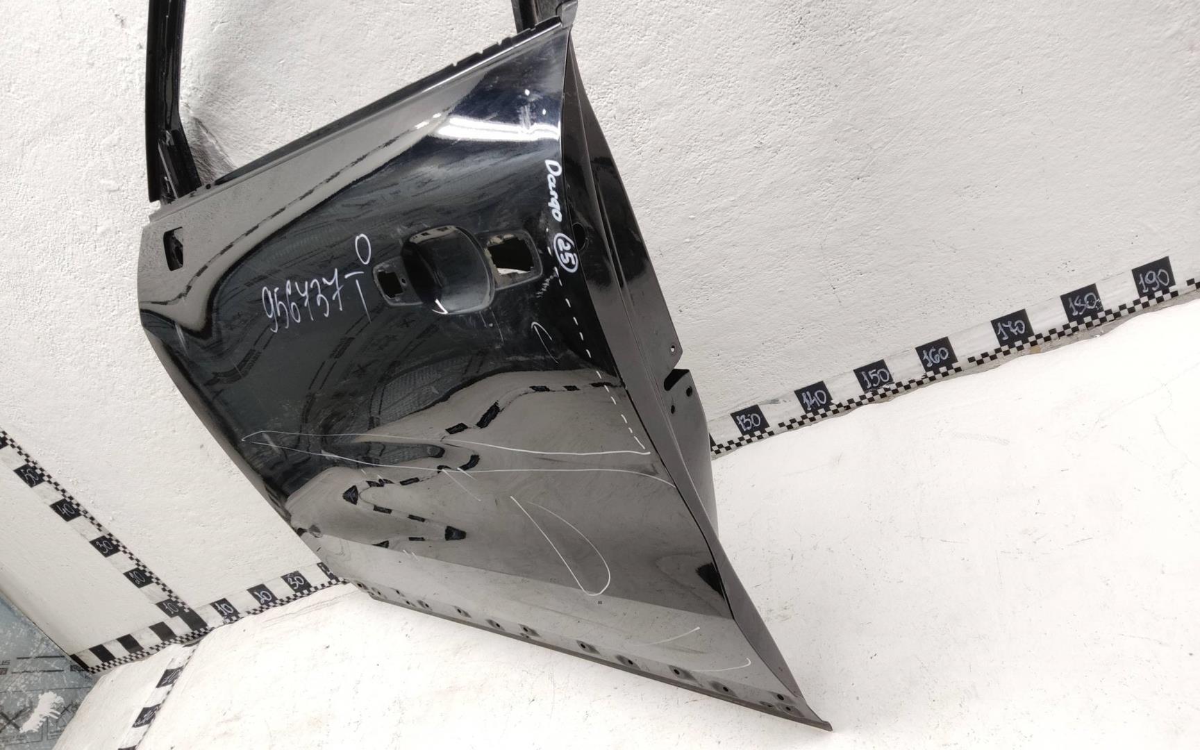 Дверь передняя левая