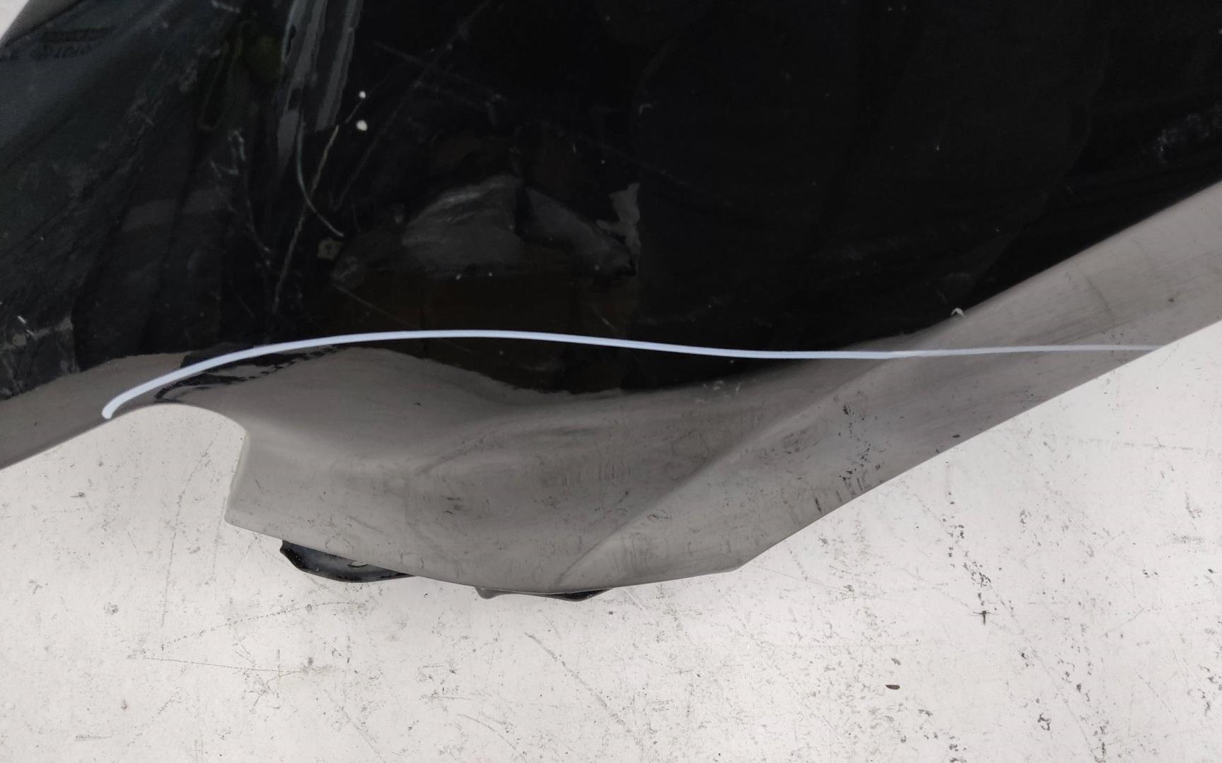 Крыло переднее левое