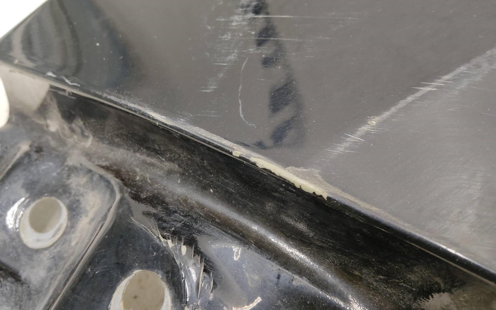 Крыло переднее левое