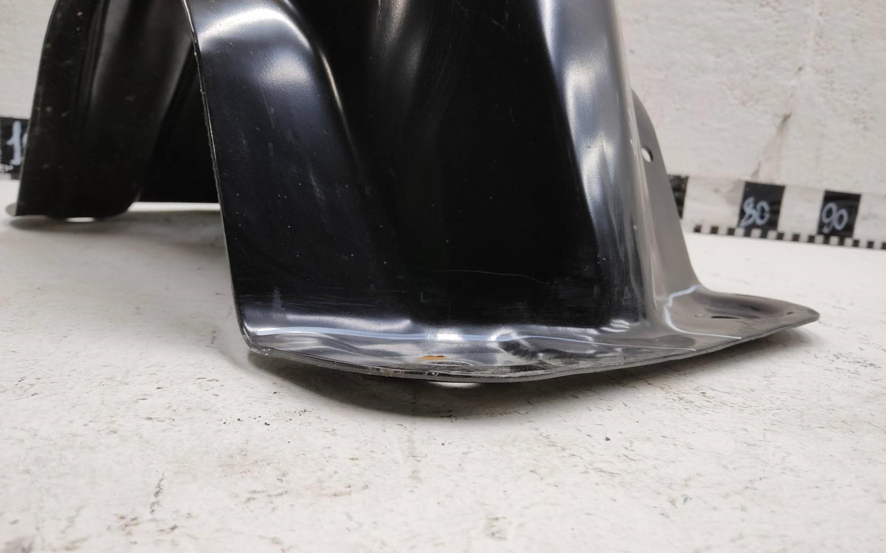 Кронштейн крепления запасного колеса