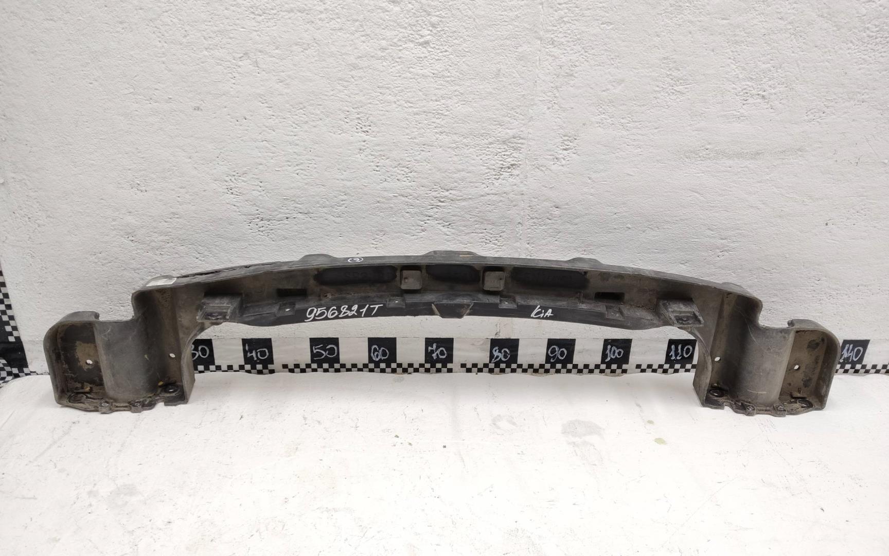 Усилитель заднего бампера