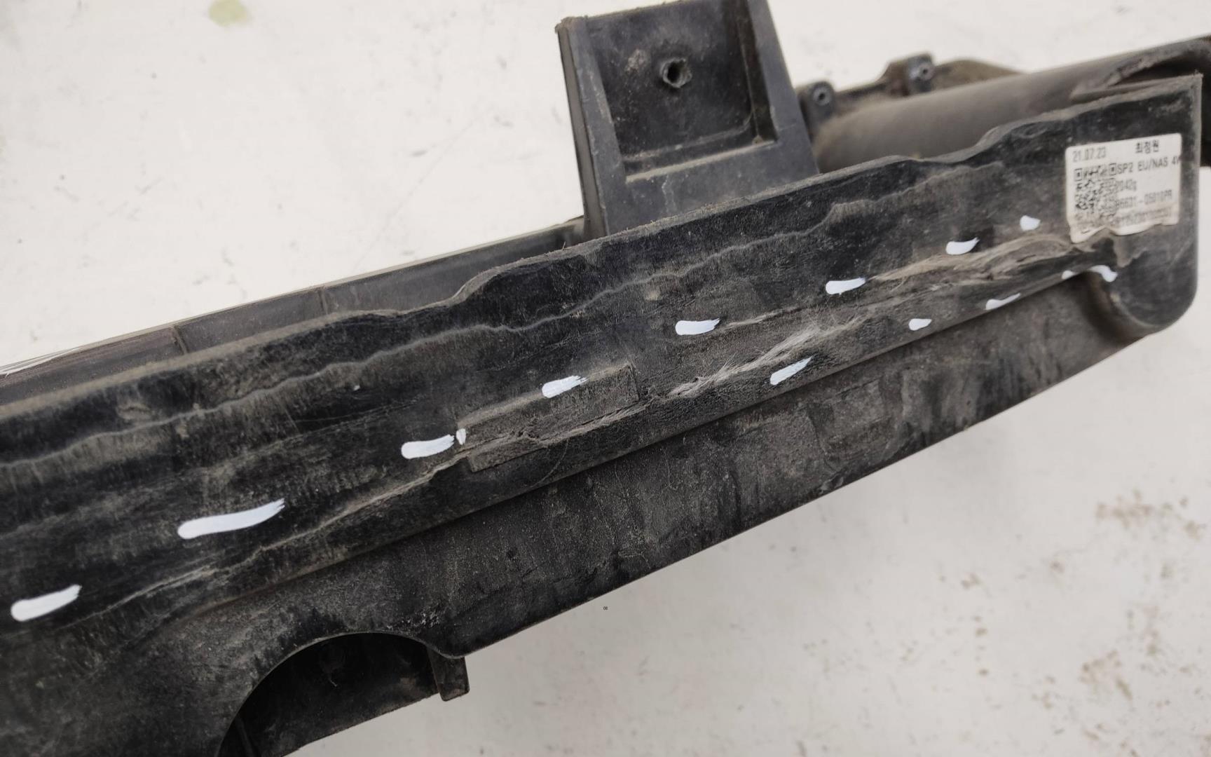 Усилитель заднего бампера