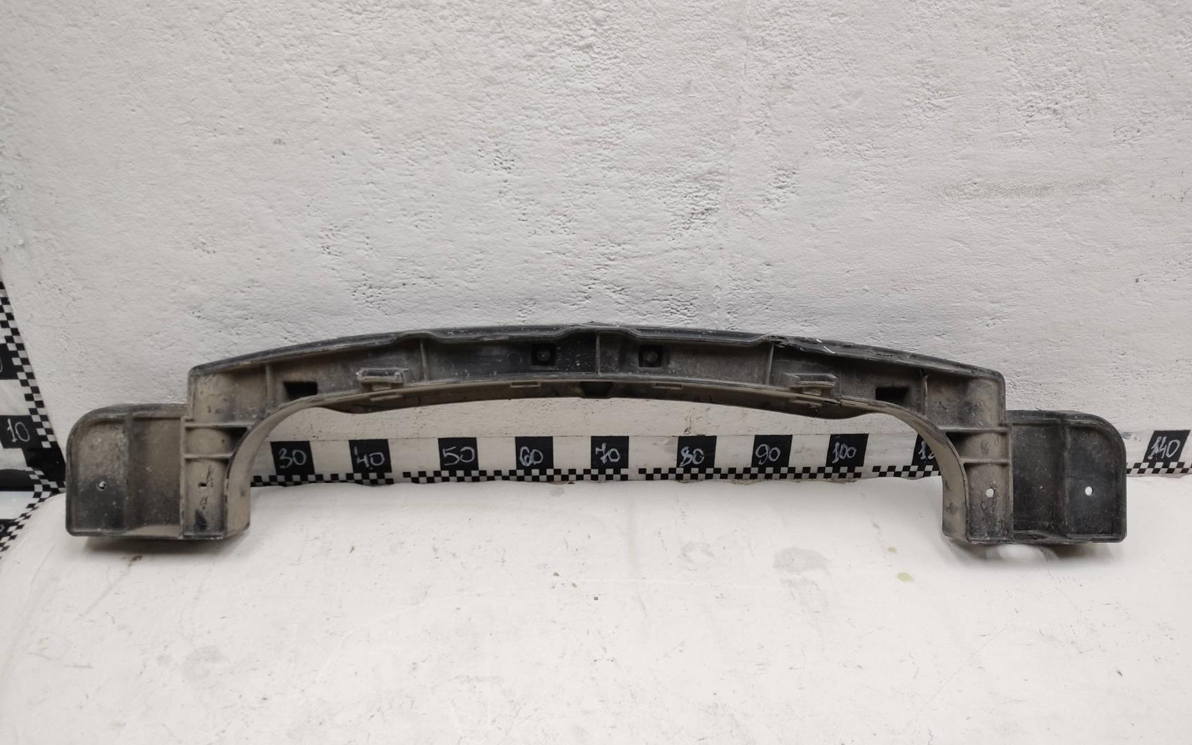 Усилитель заднего бампера