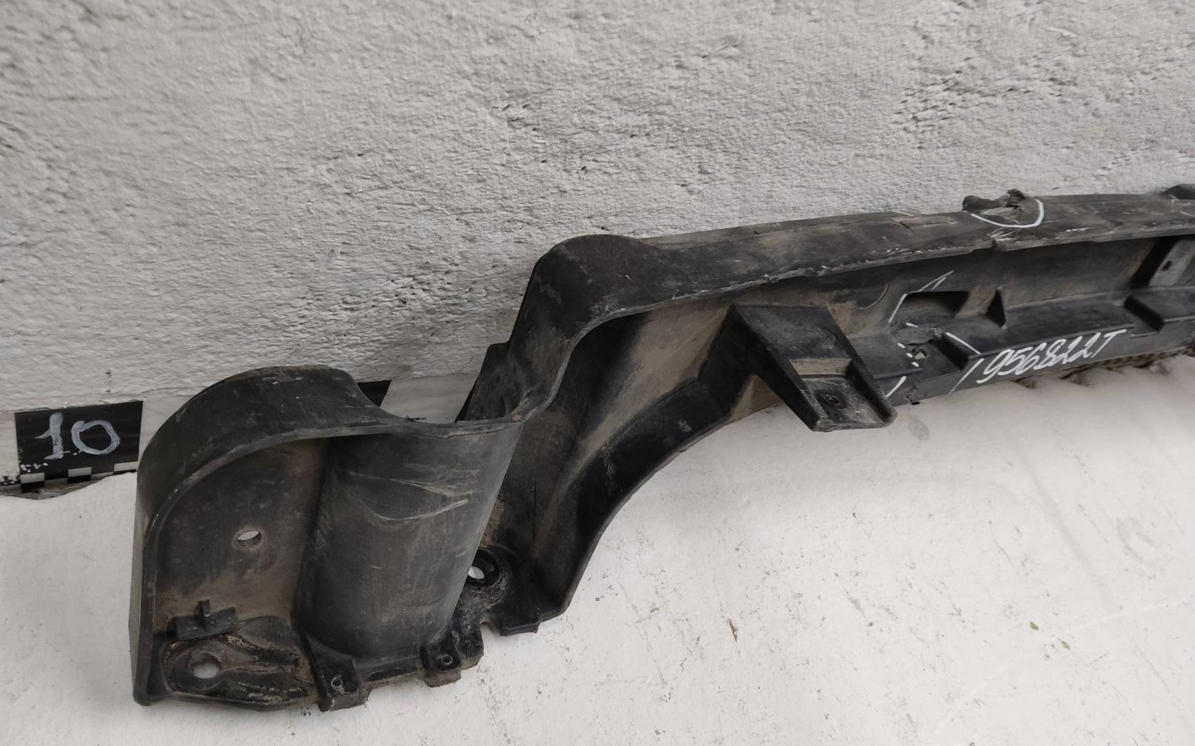 Усилитель заднего бампера