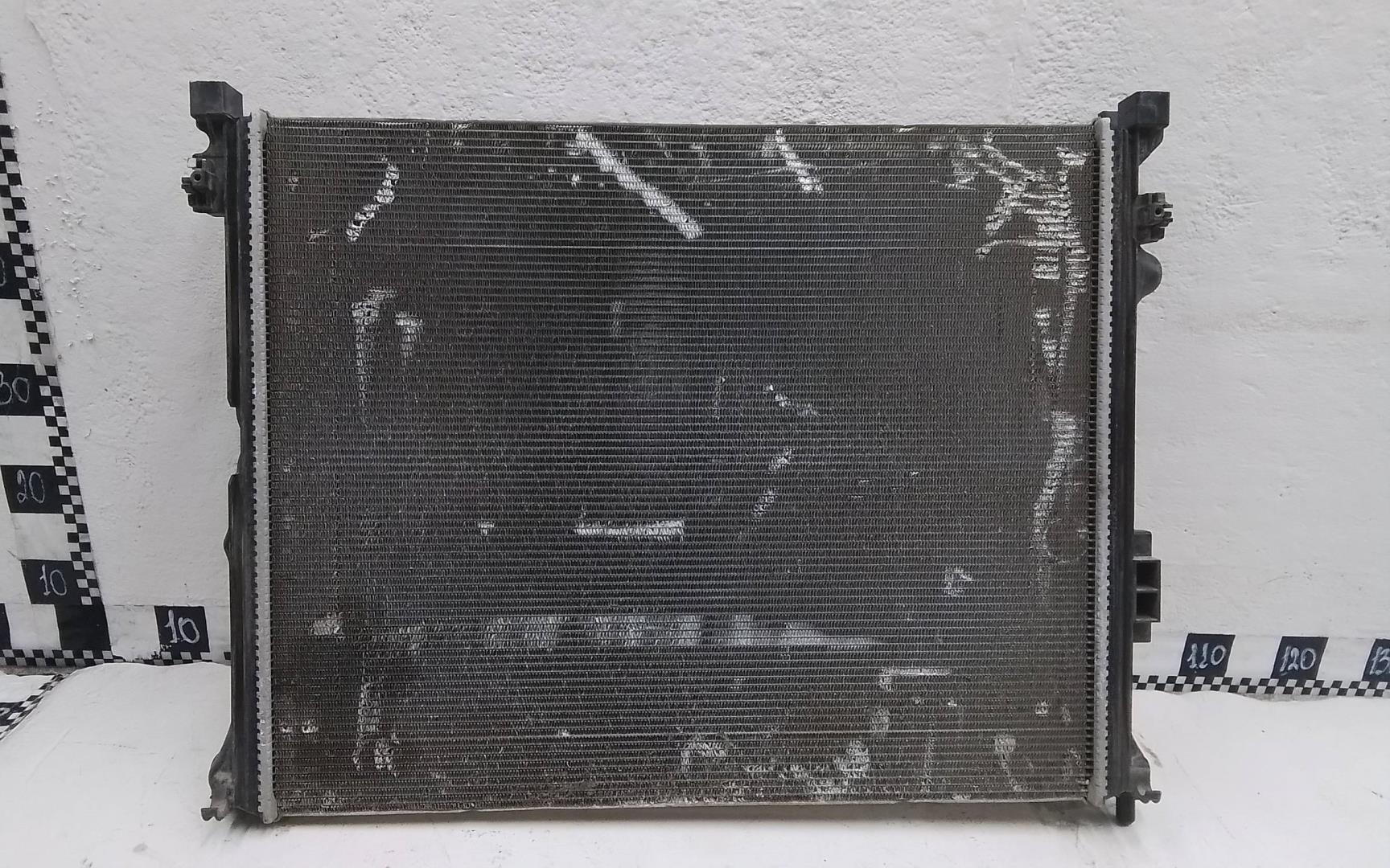Радиатор охлаждения двигателя основной