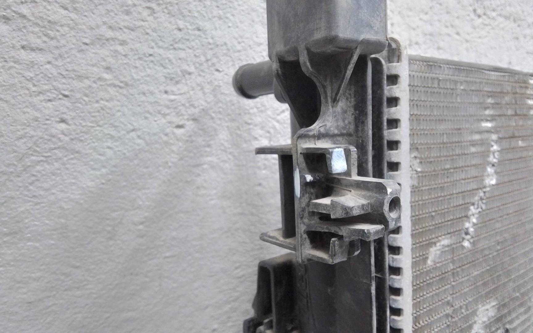 Радиатор охлаждения двигателя основной