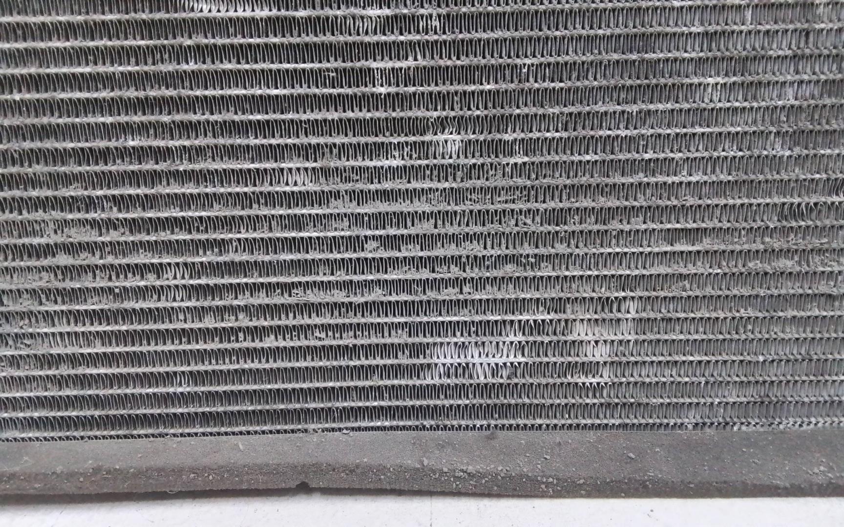 Радиатор кондиционера / конденсер