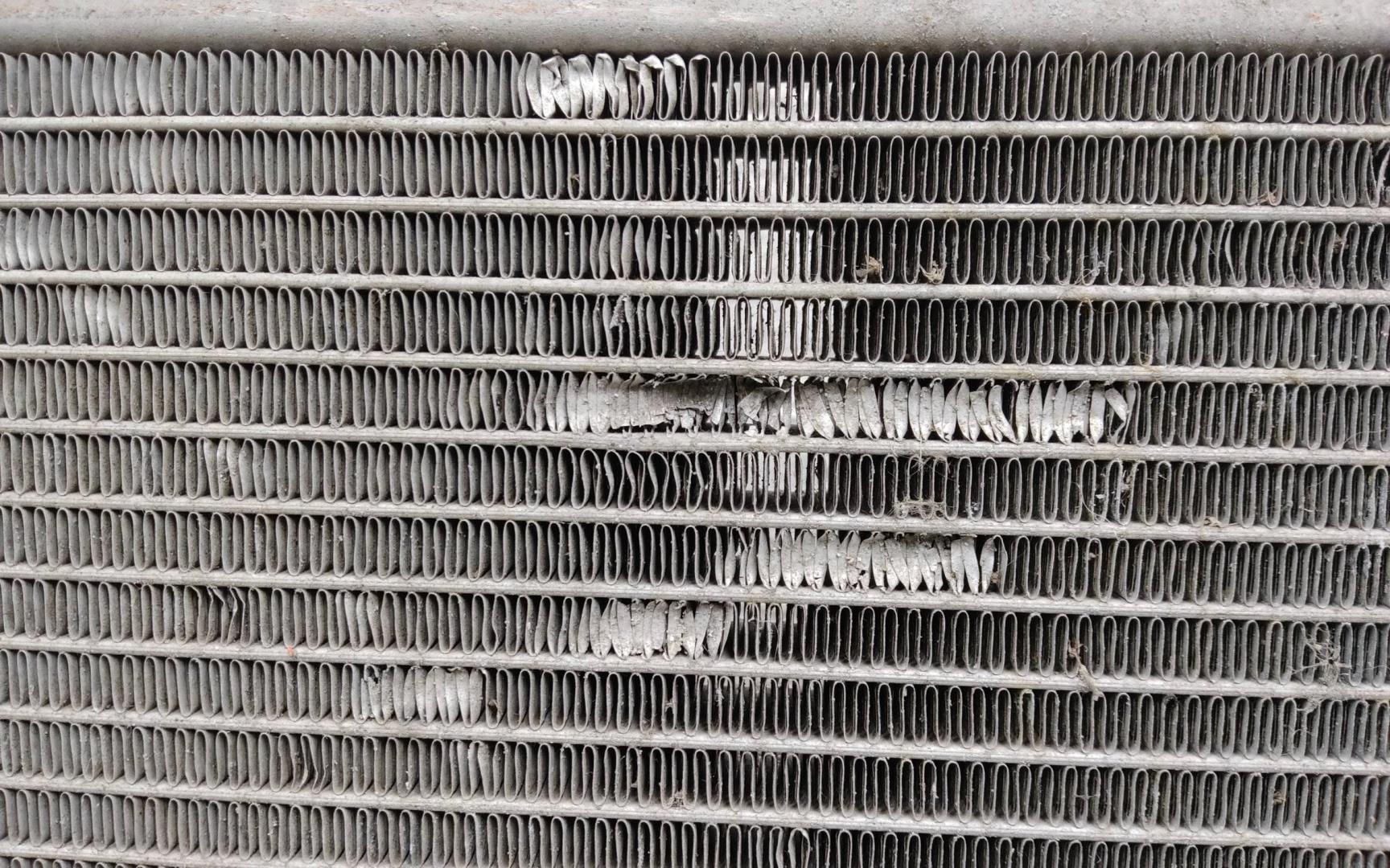 Радиатор охлаждения двигателя основной