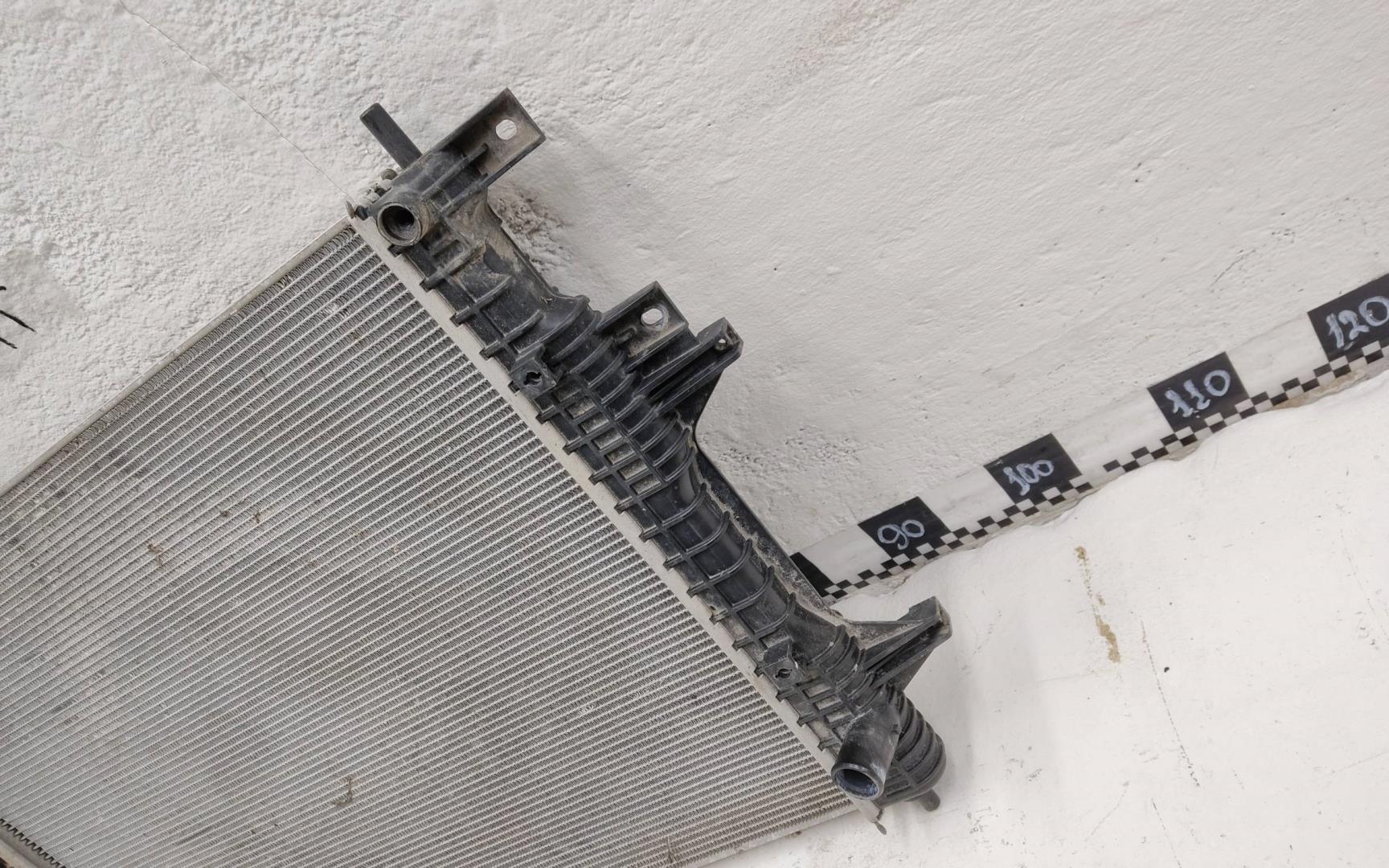 Радиатор охлаждения двигателя основной