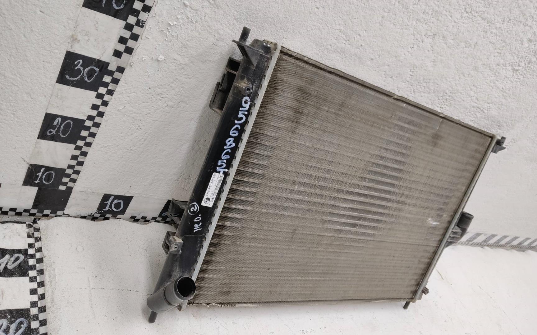 Радиатор охлаждения двигателя основной