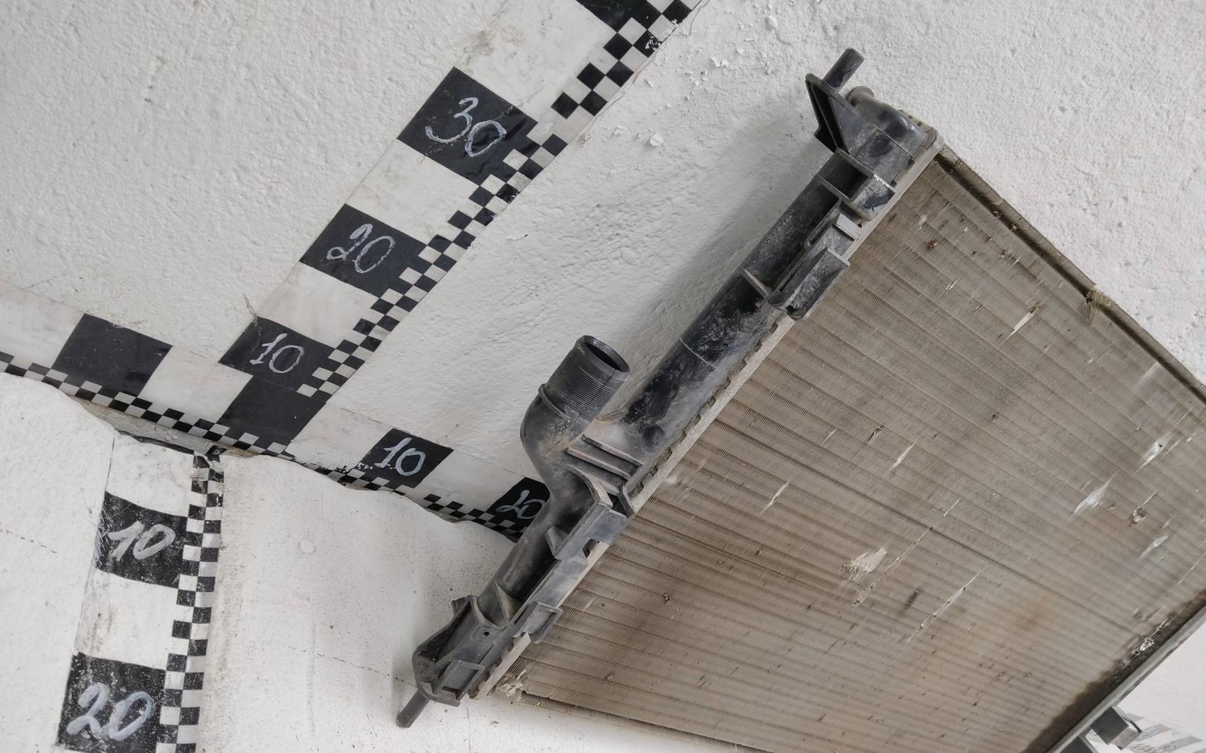 Радиатор охлаждения двигателя основной