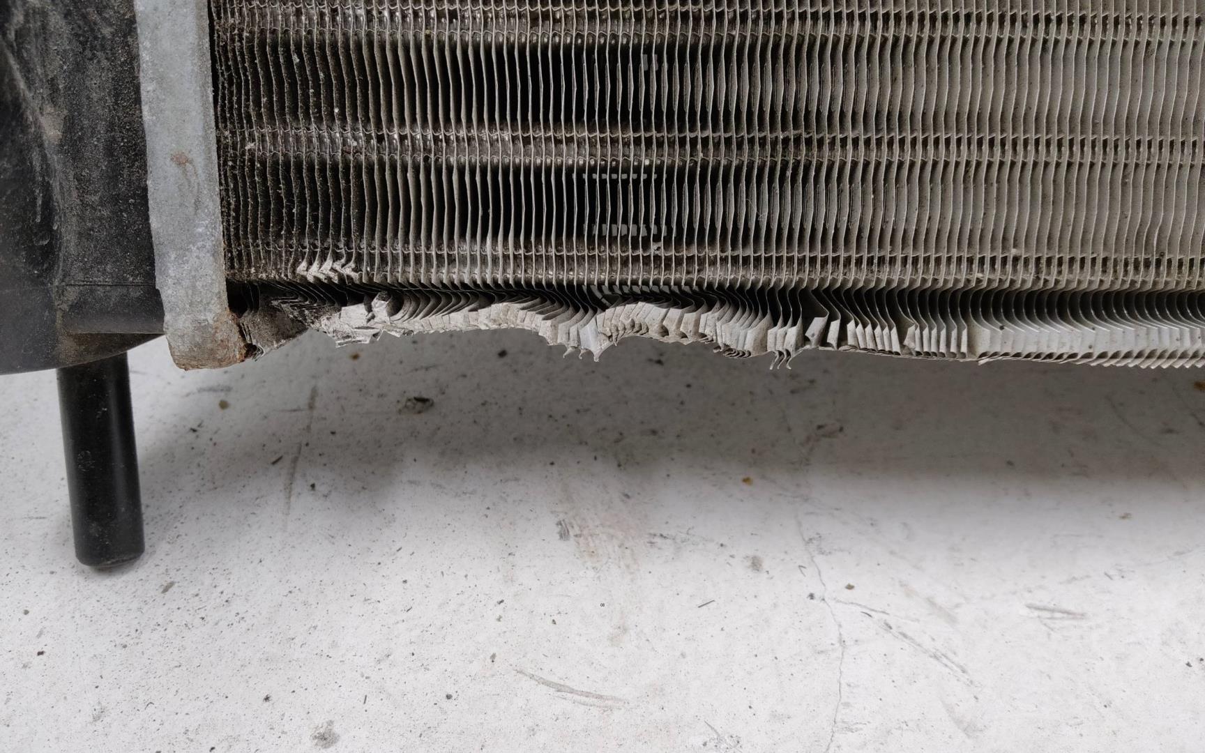 Радиатор охлаждения двигателя основной