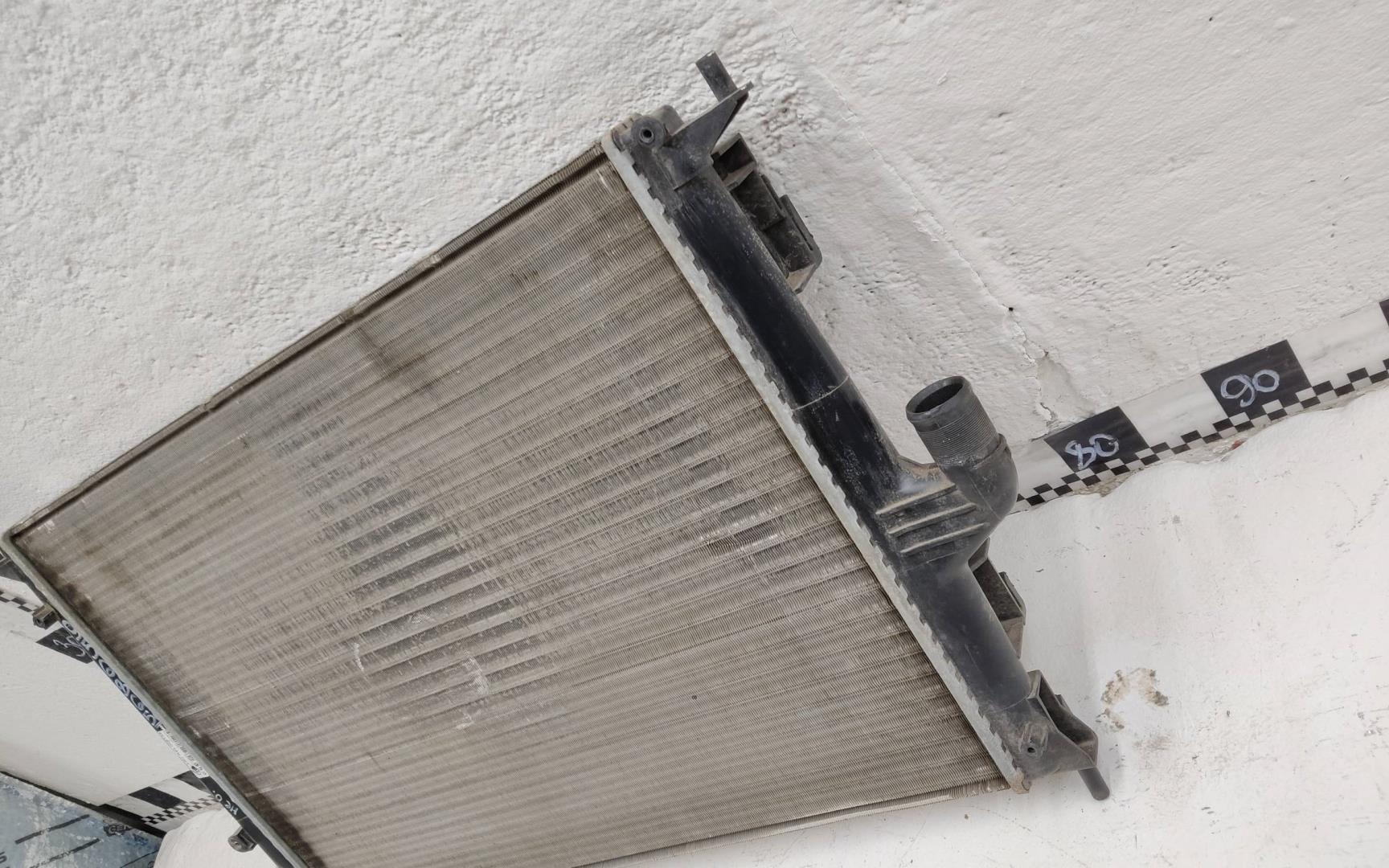 Радиатор охлаждения двигателя основной