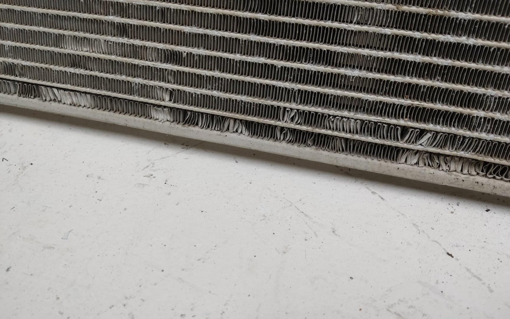 Радиатор кондиционера / конденсер