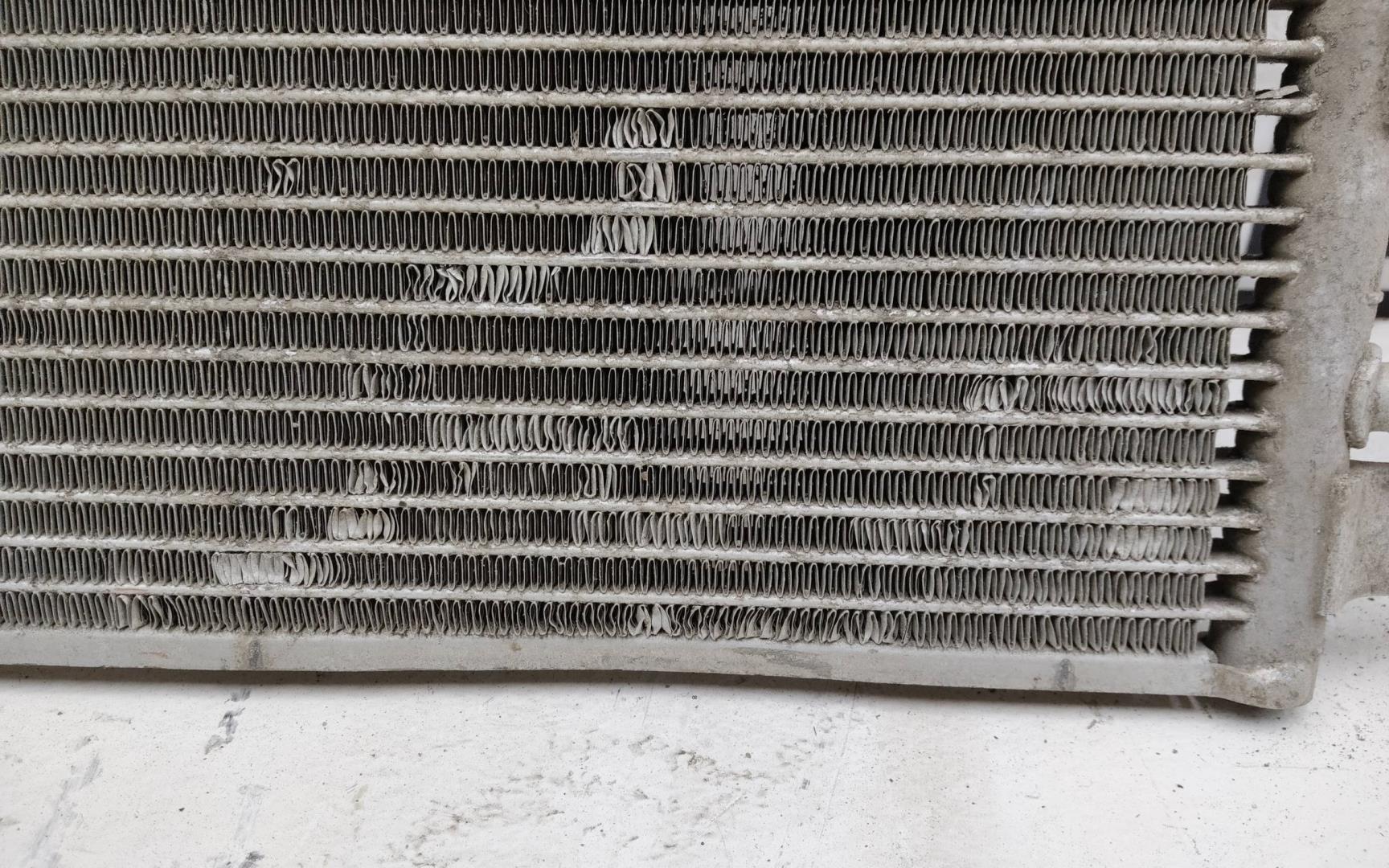 Радиатор кондиционера / конденсер