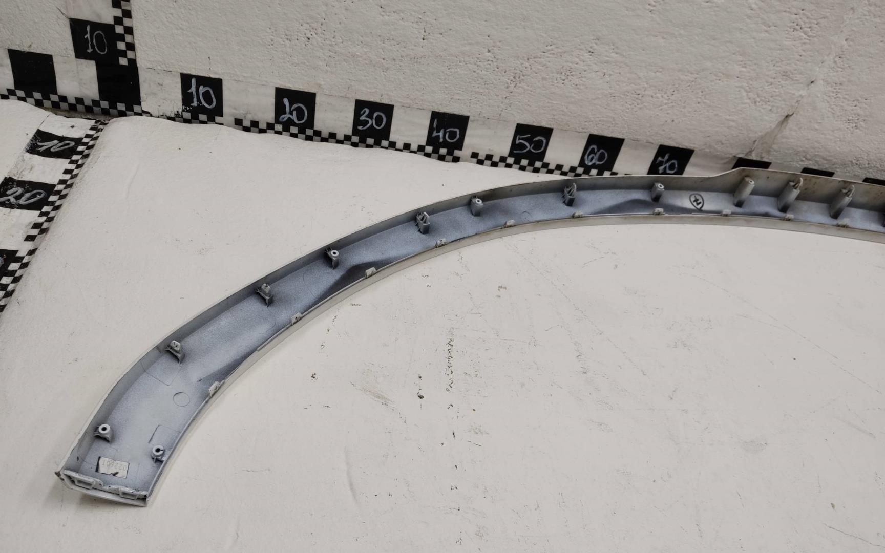 Накладка переднего бампера