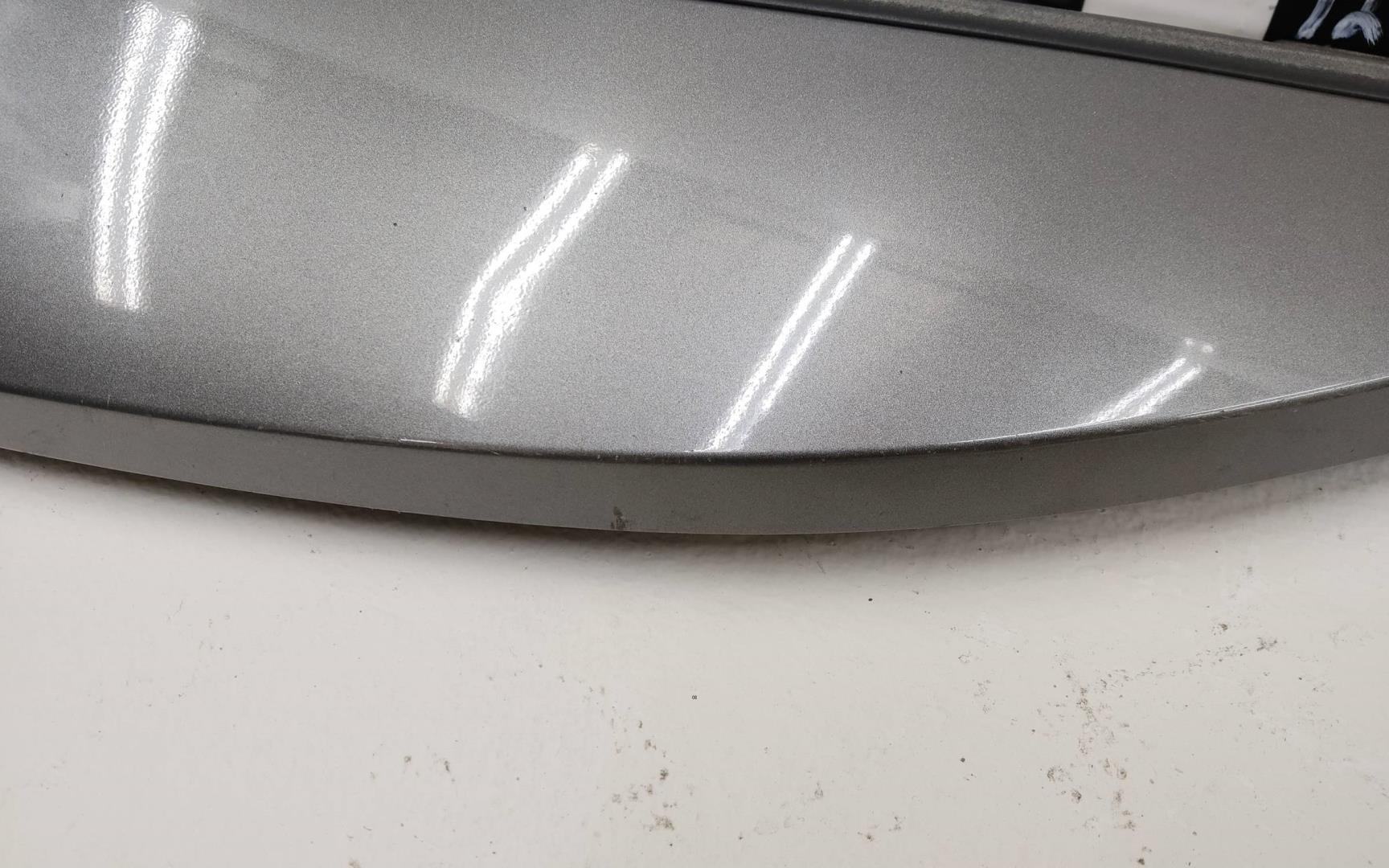 Кожух замка капота