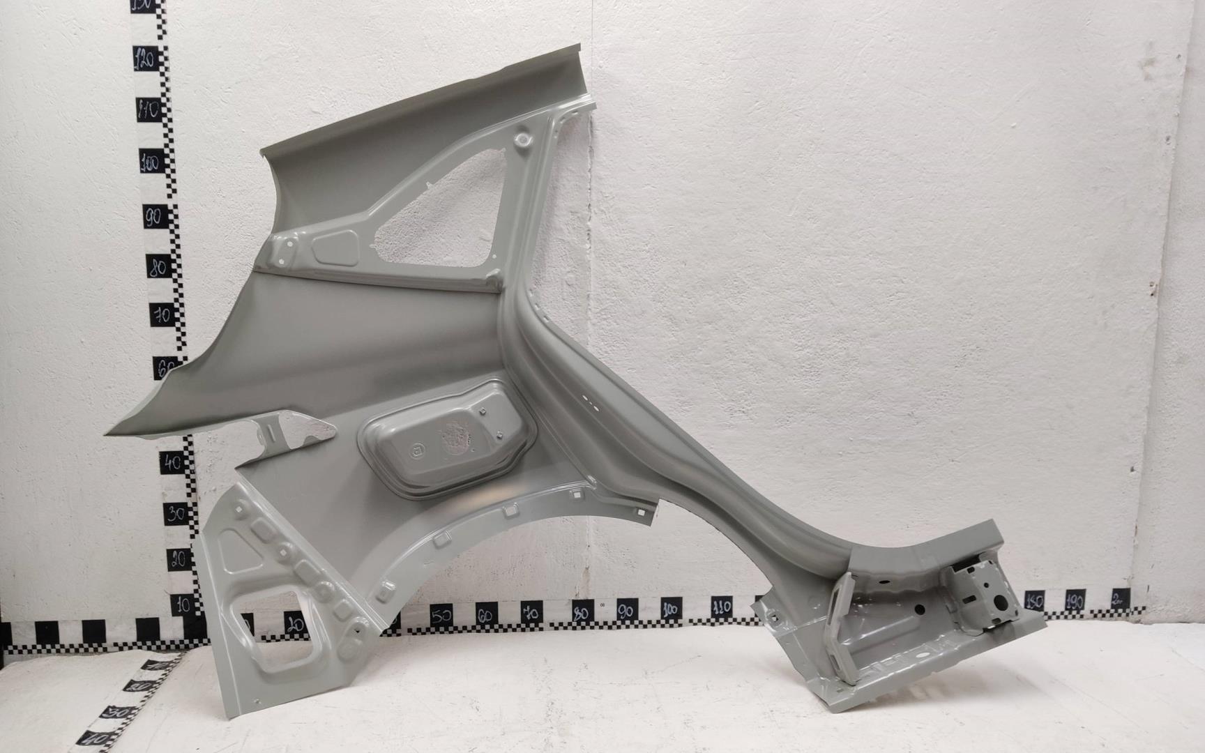 Крыло заднее левое