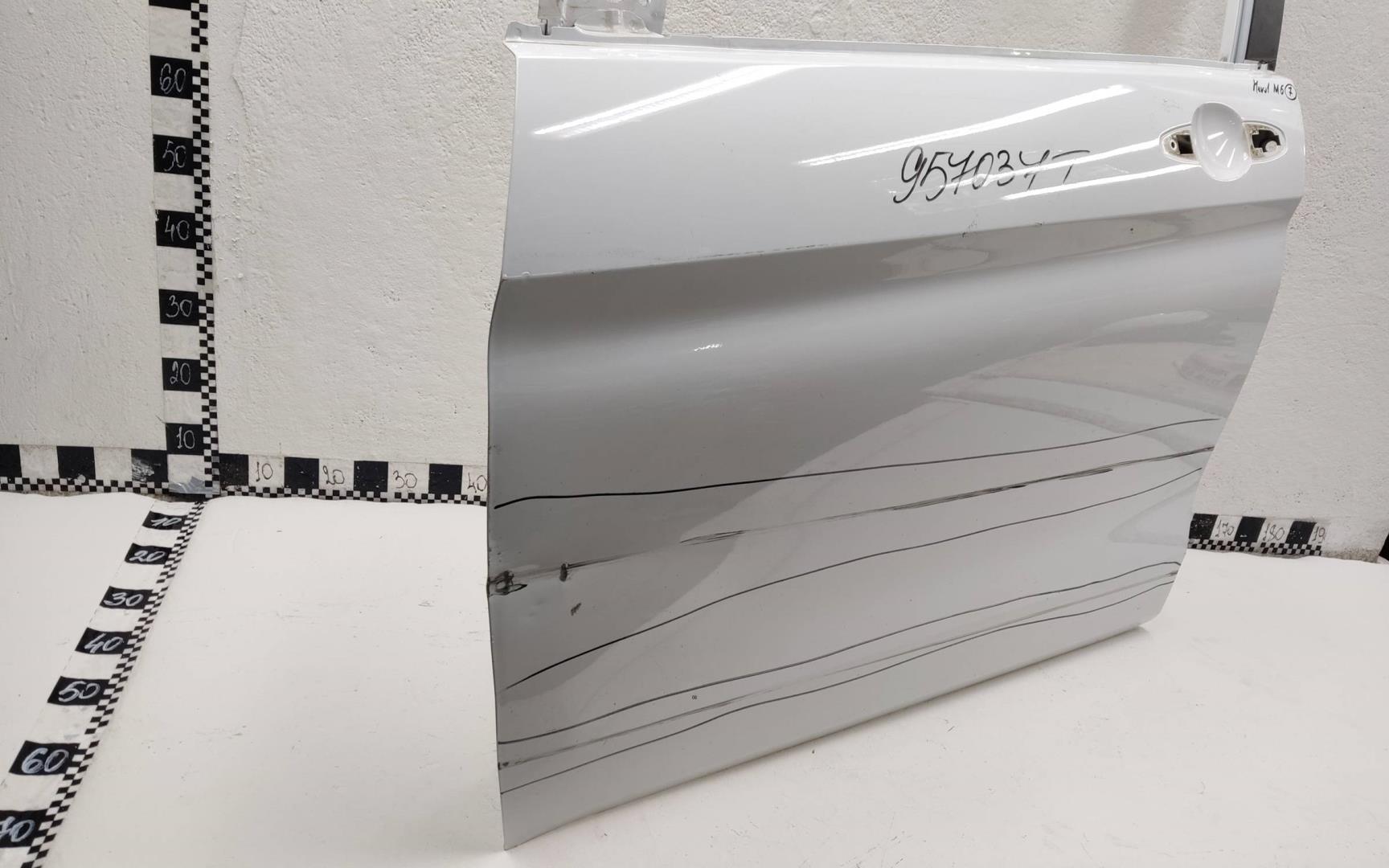 Дверь передняя левая