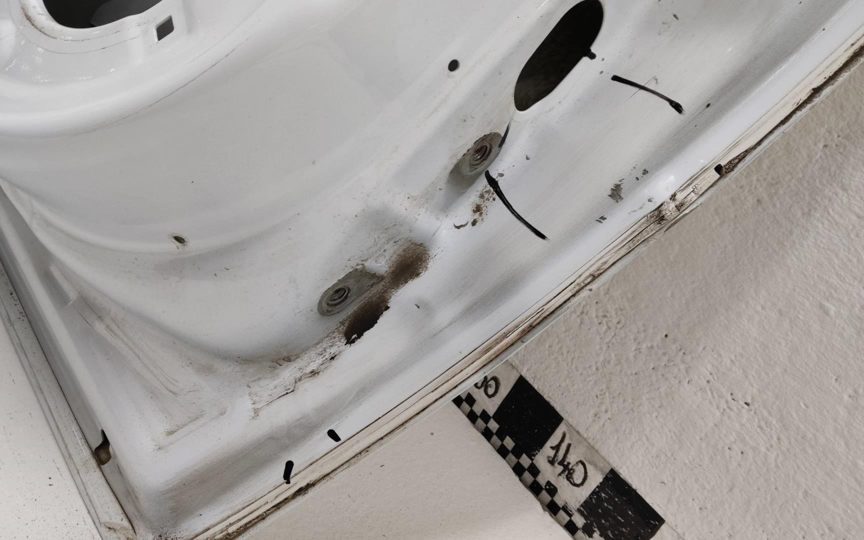 Дверь передняя левая