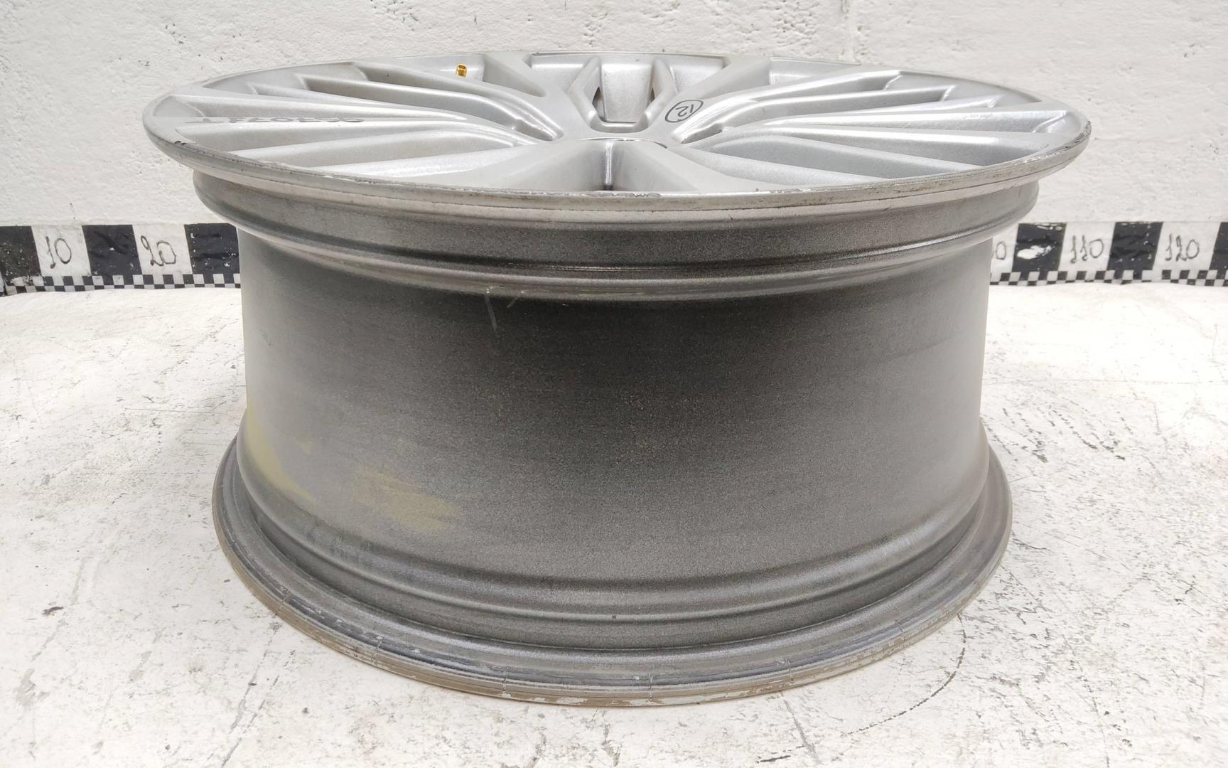 Диск колесный литой легкий сплав