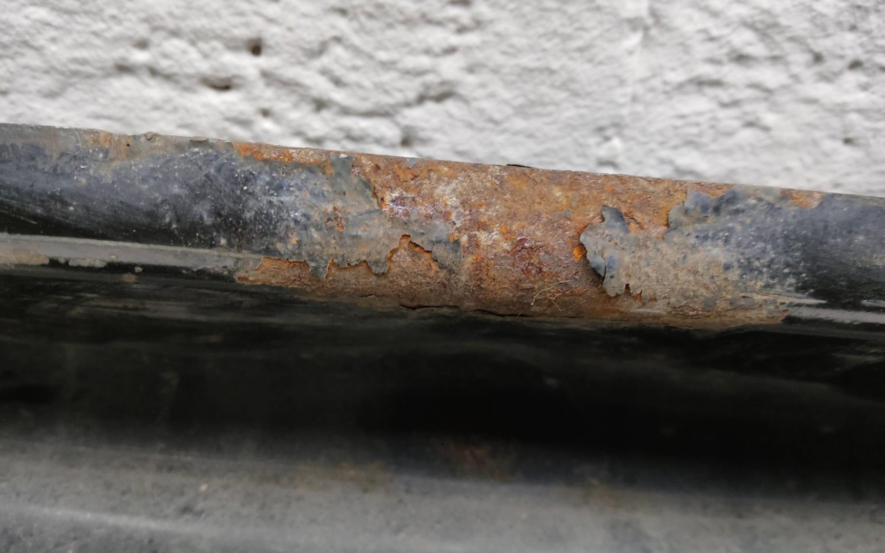 Усилитель переднего бампера