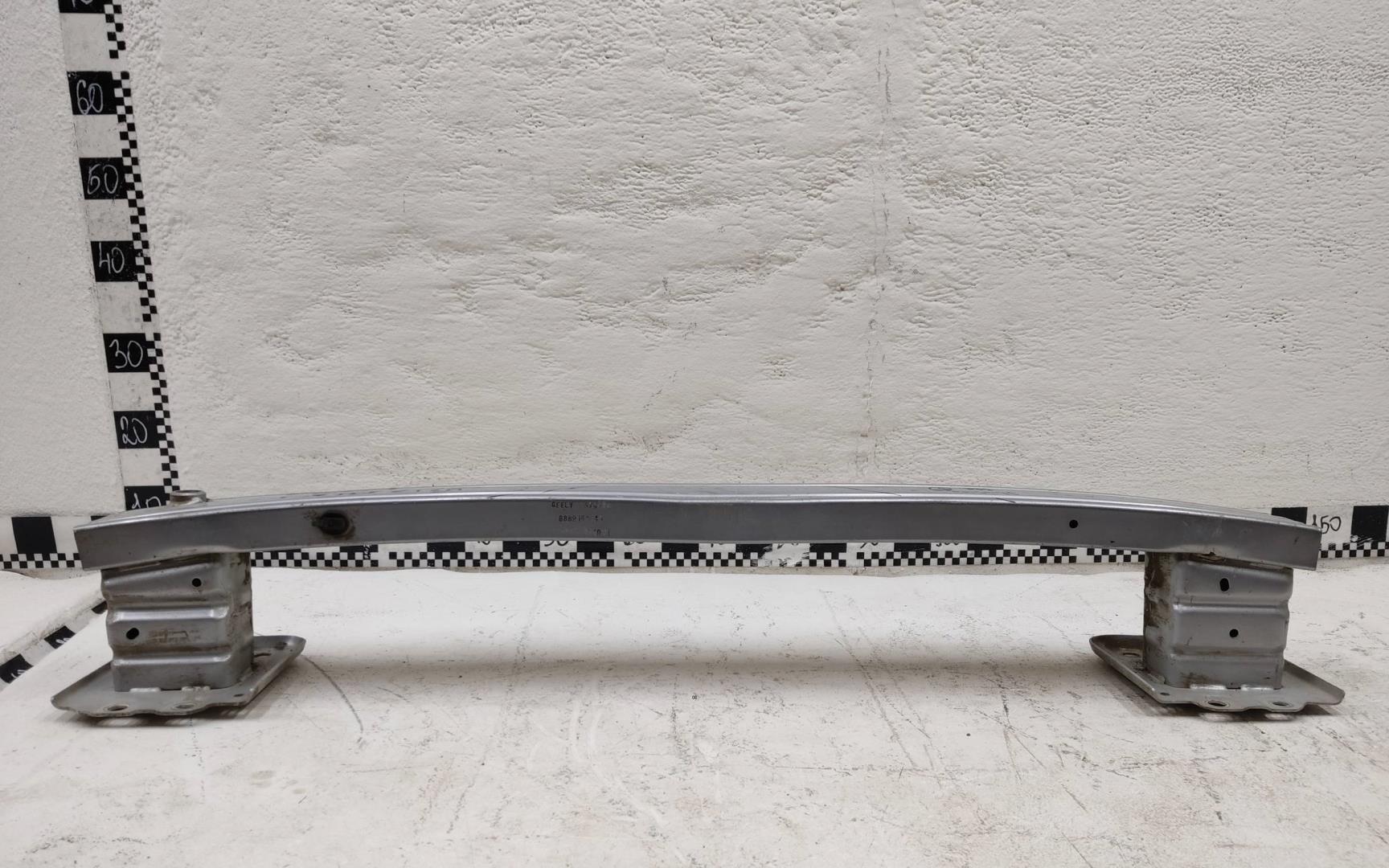 Усилитель заднего бампера