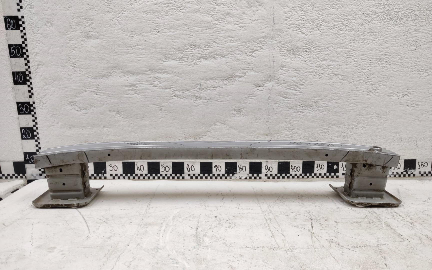 Усилитель заднего бампера