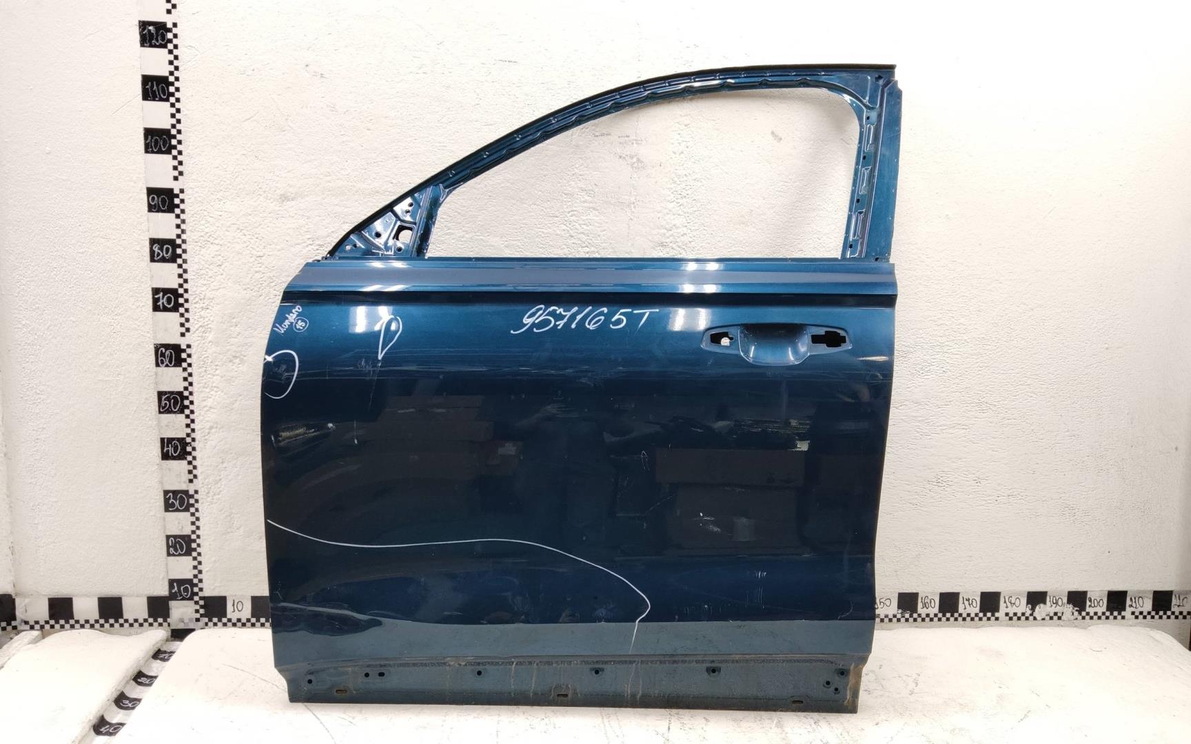 Дверь передняя левая