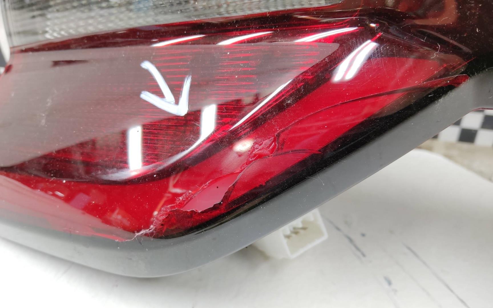 Фонарь задний