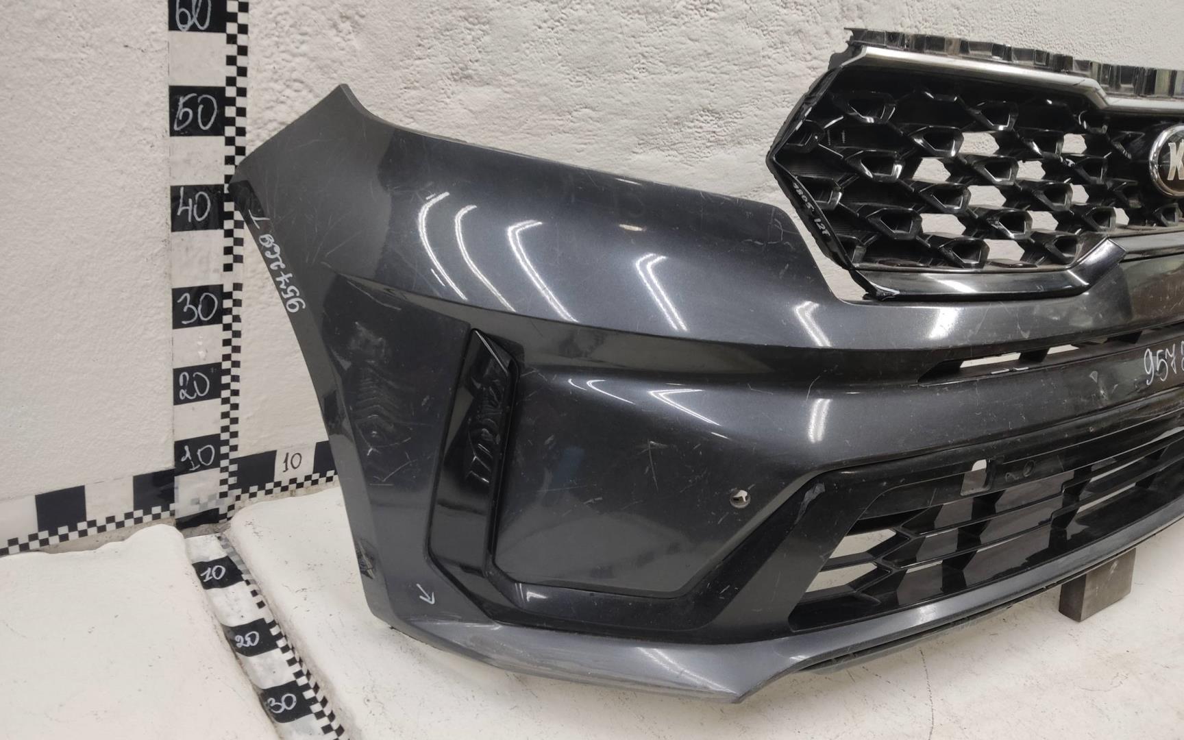 Бампер передний