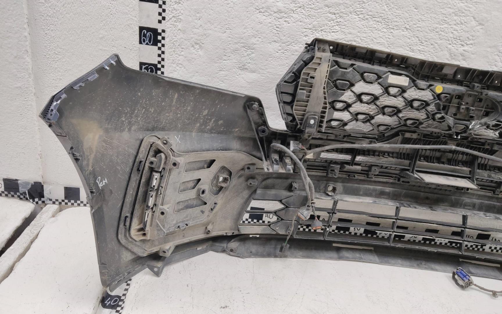 Бампер передний