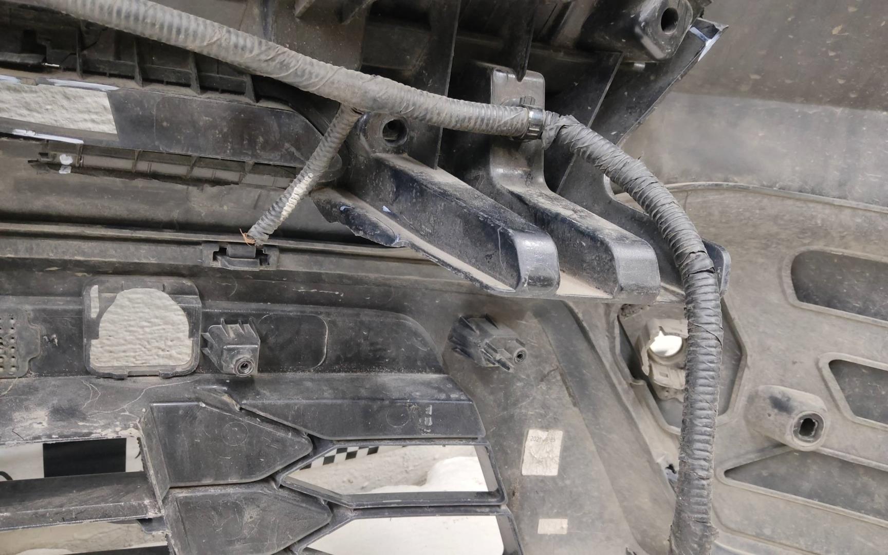 Бампер передний