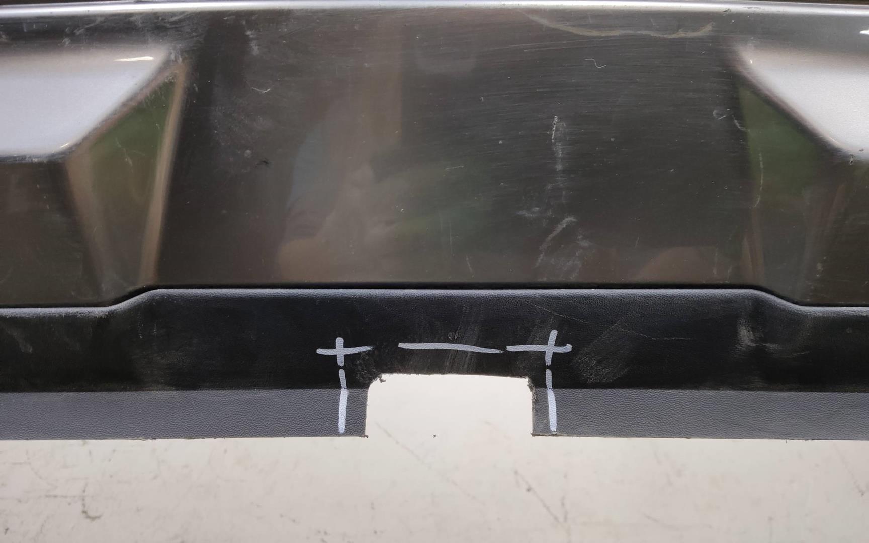 Бампер задний