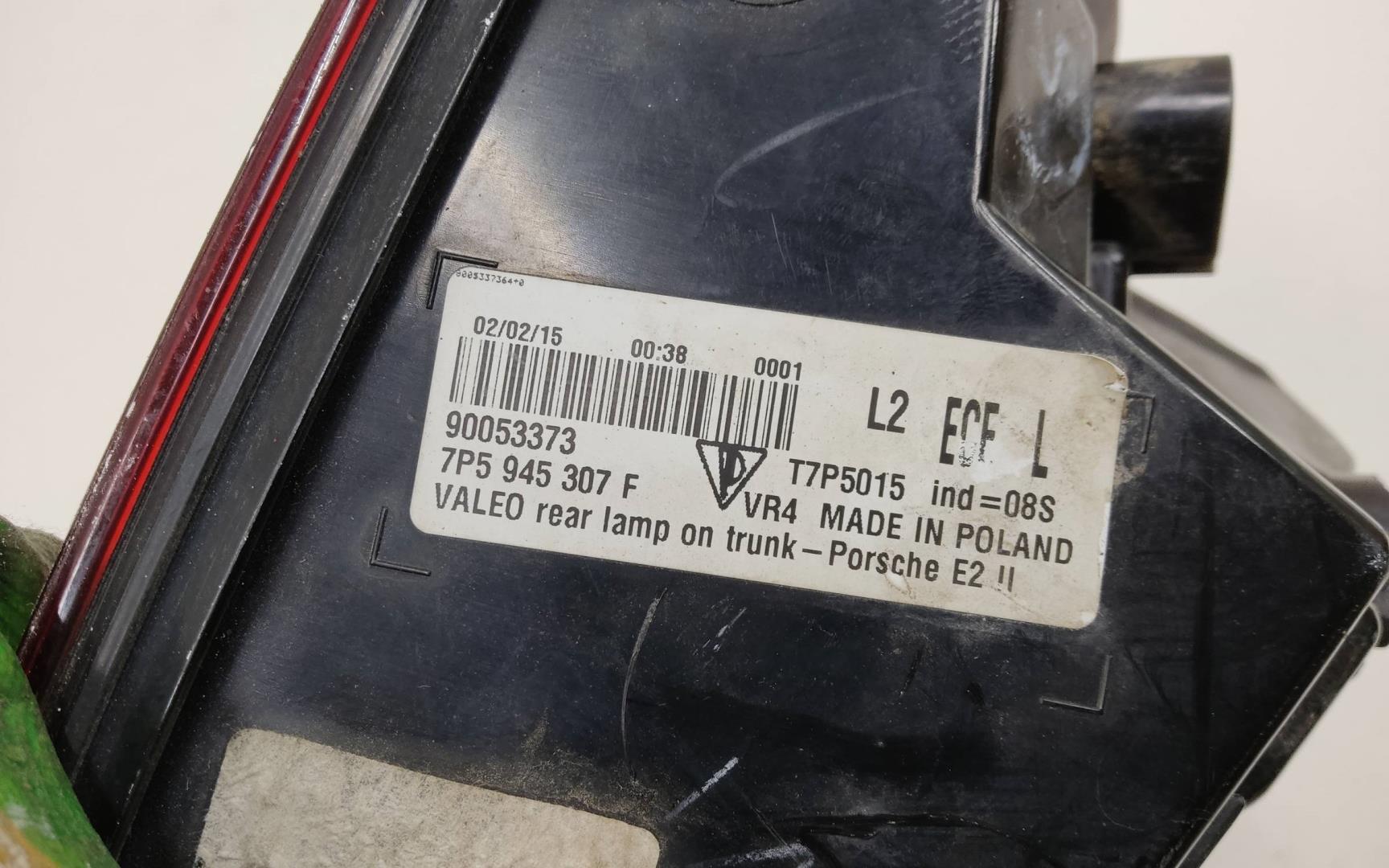 Фонарь задний внутренний левый