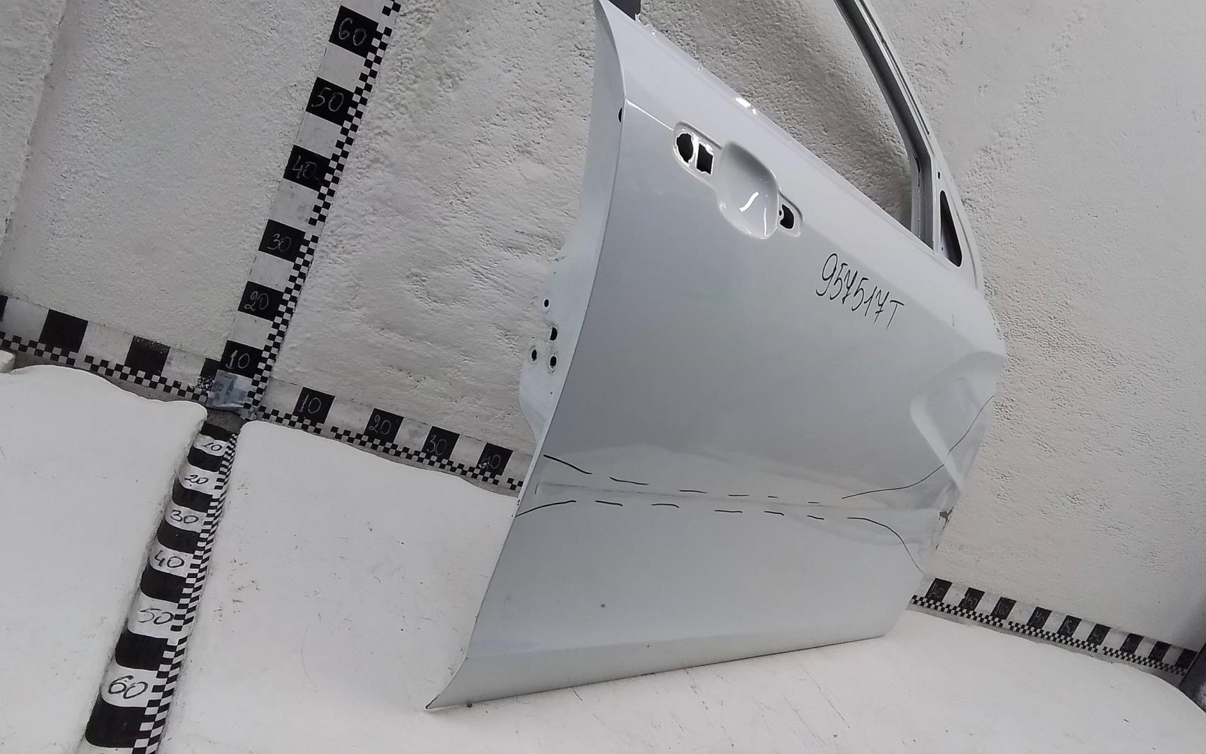 Дверь передняя правая