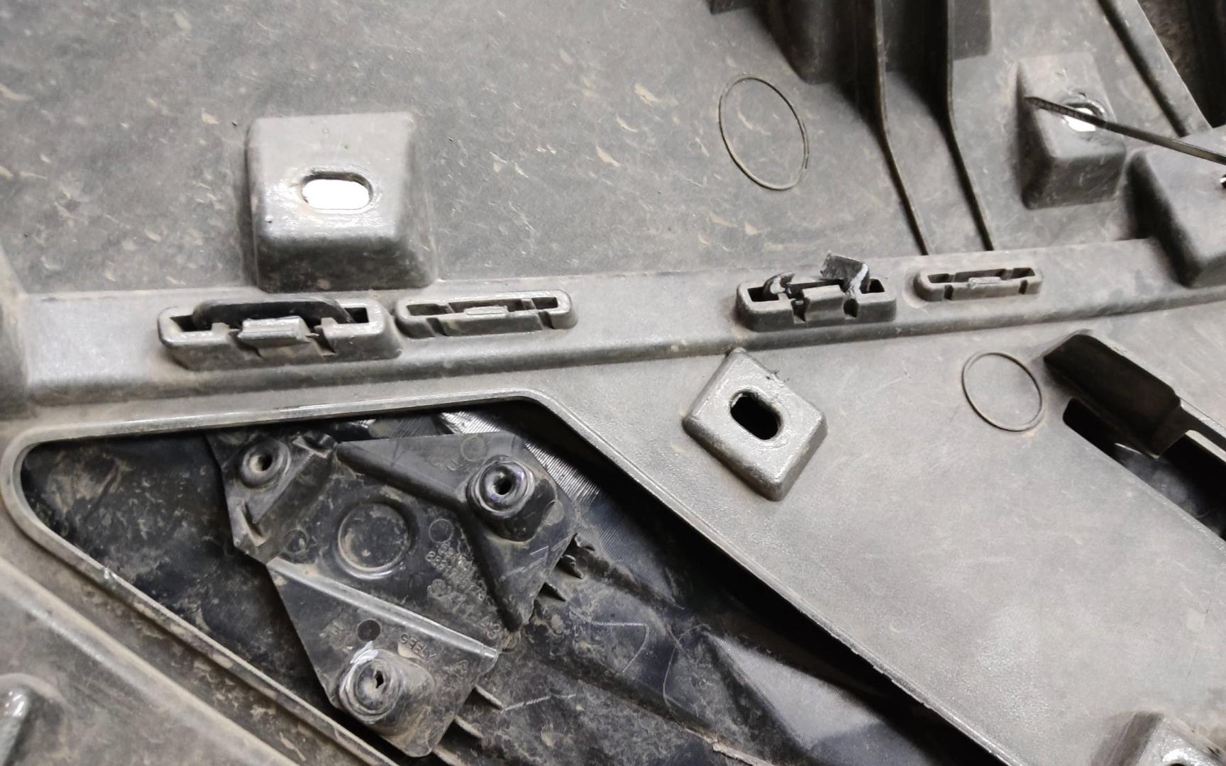 Бампер передний