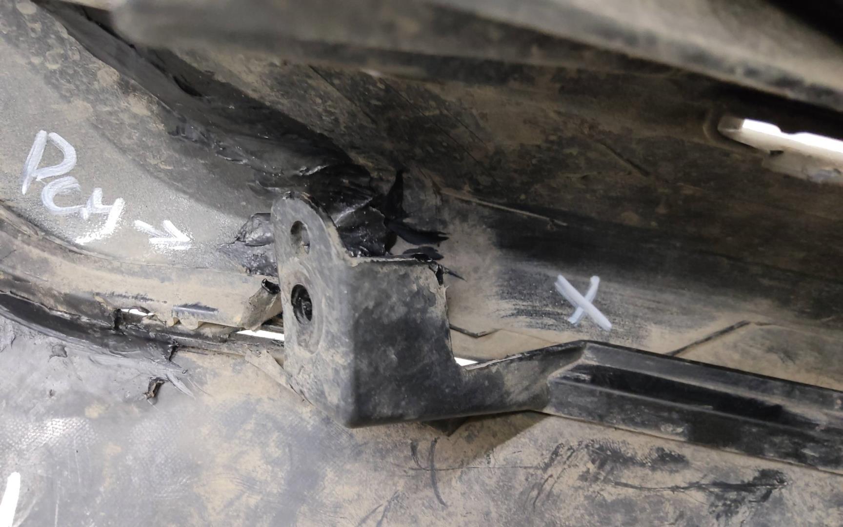 Бампер передний