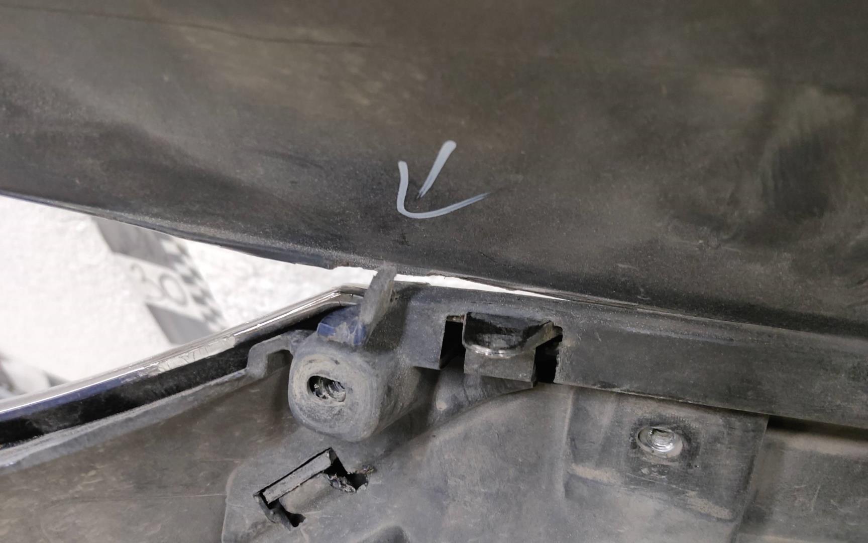 Бампер передний