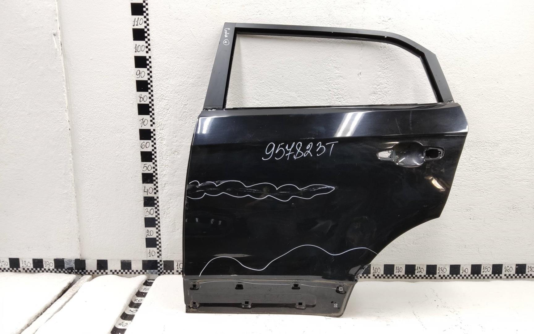 Дверь задняя левая